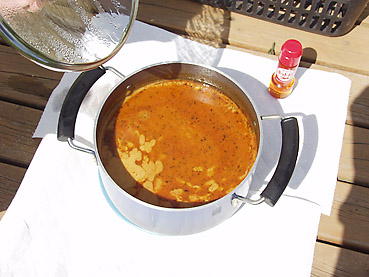 ダッチオーブンでつくる簡単スープカレー
